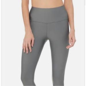 EUC Alo Airbrush in Concrete